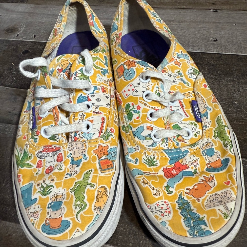 Vans Alice In Wonderland Sneakers-‎ 7.5